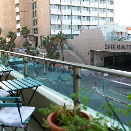 Sea View Apartment Prime Location On The Beach Тел Авив Екстериор снимка