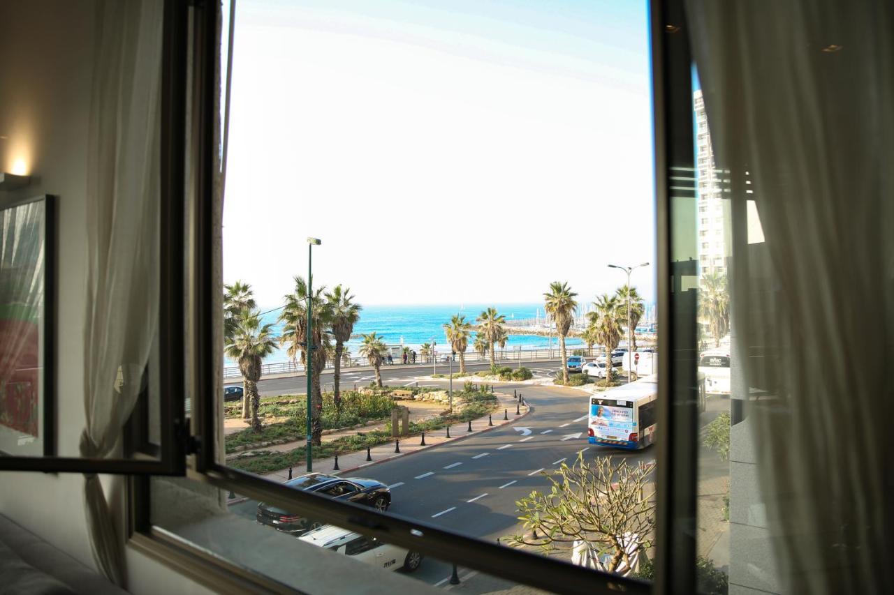 Sea View Apartment Prime Location On The Beach Тел Авив Екстериор снимка