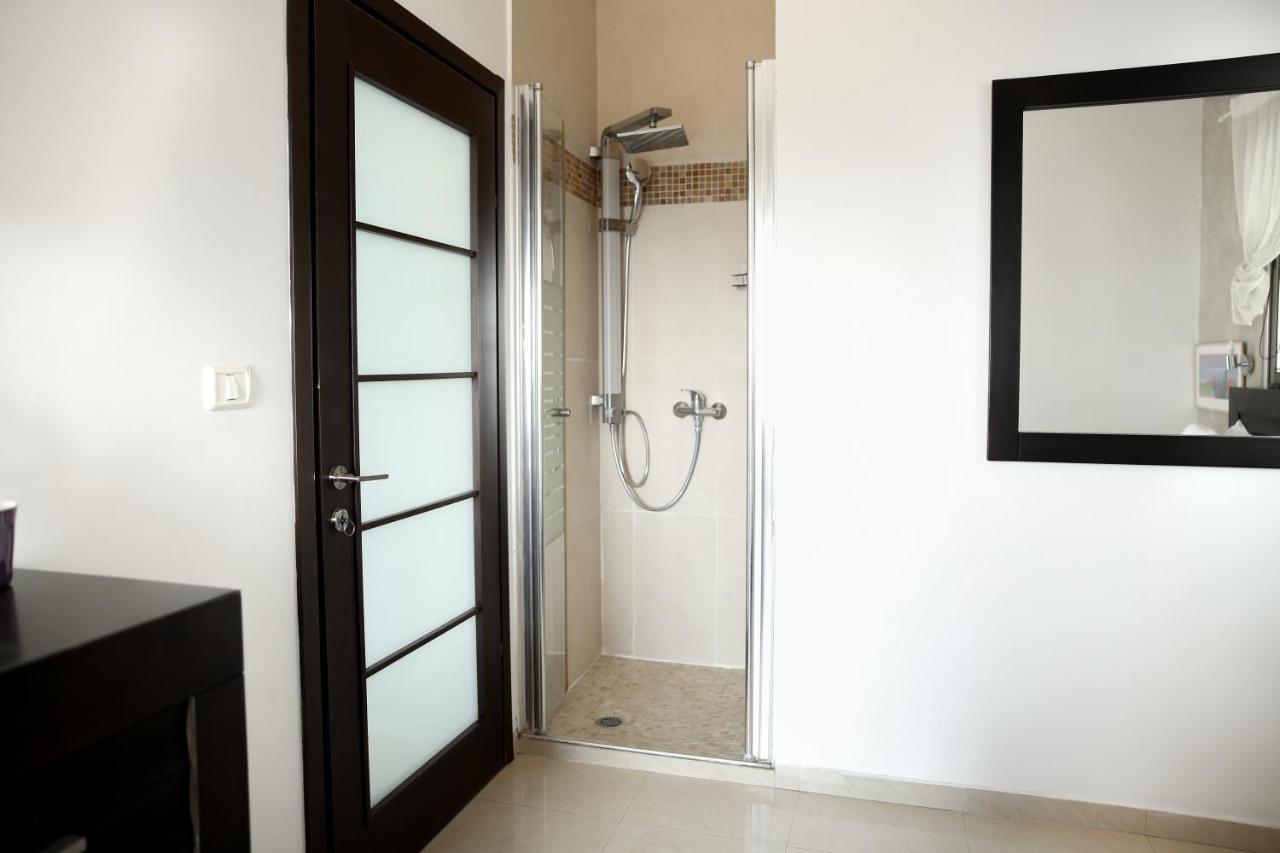 Sea View Apartment Prime Location On The Beach Тел Авив Екстериор снимка